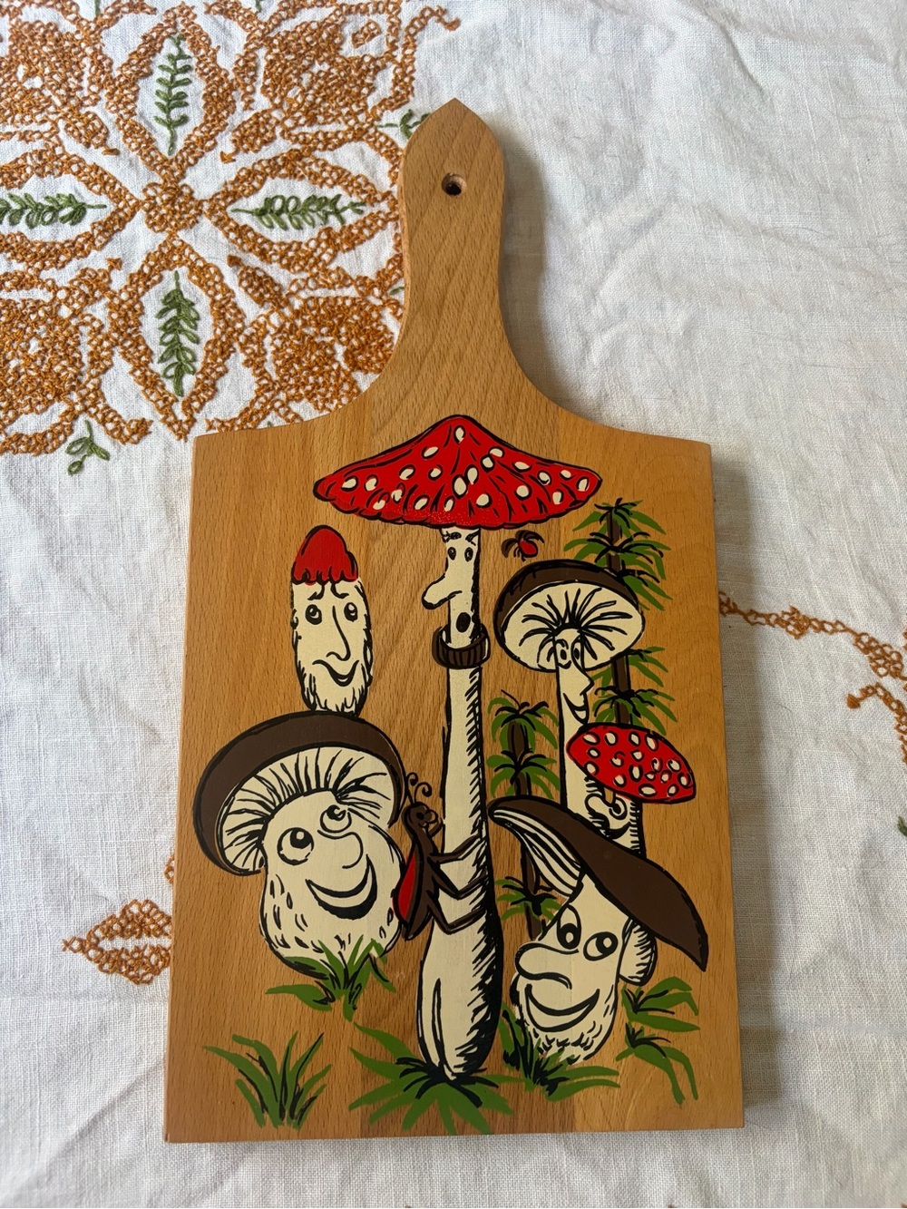 Hand-Painted Wooden Mushroom Cutting/Serving Board/Trivet VINTAGE